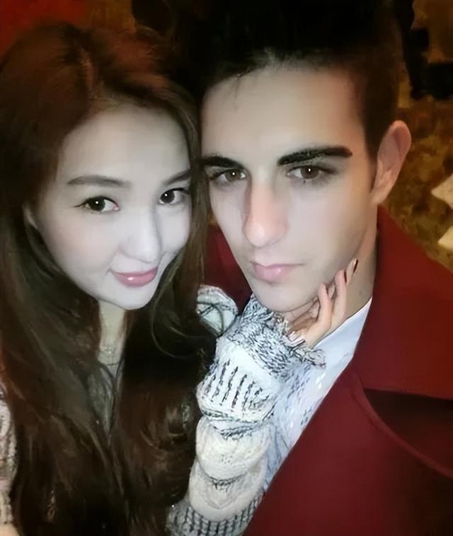 炫富女郭美美个人资料简介（郭美美的毁灭史）(11)