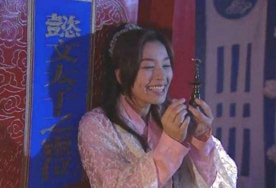 杨幂古装剧《宫》（杨幂的宫在这三部穿越剧鼻祖面前弱爆了）(6)