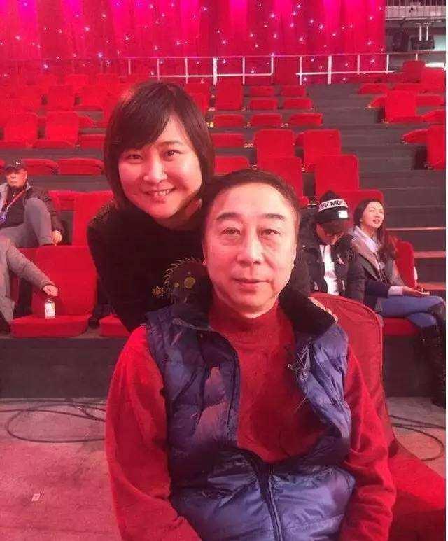 贾玲成名前经历（辛酸的贾玲母亲早逝）(25)