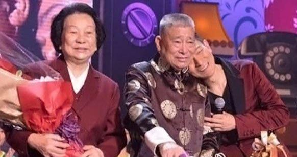 刘德华出道39年首个演唱会完整版（一个时代的巨星）(10)