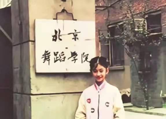 演员李小冉简介（前半生情路坎坷）(3)
