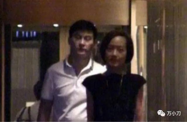 鲁豫现在的感情生活（鲁豫的坎坷情史和跌宕人生）(24)