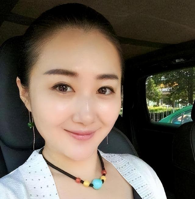 宋小宝成名前后两任妻子（走红后抛弃老婆）(28)