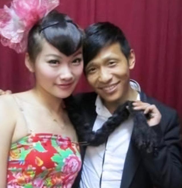 宋小宝成名前后两任妻子（走红后抛弃老婆）(17)