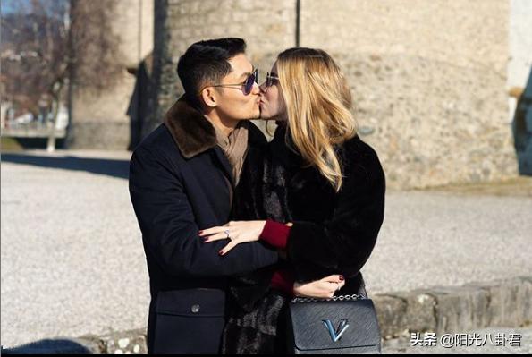 刘德华与他老婆的合照（刘德华小舅子曝光）(11)