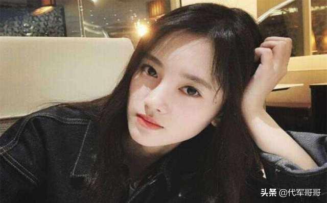 郑爽整容过吗?（郑爽被曝多次整容）(4)
