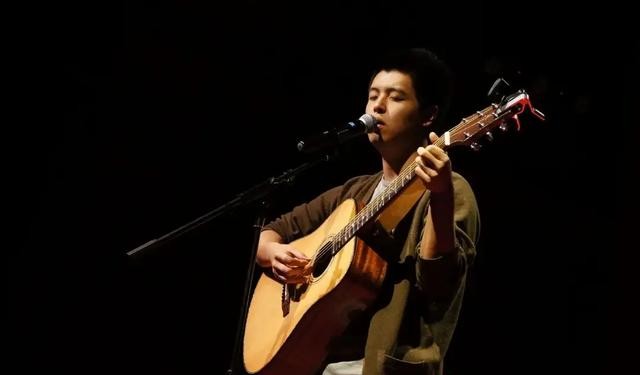 马頔的妈妈很伟大（31岁的马頔其实是孤独患者）