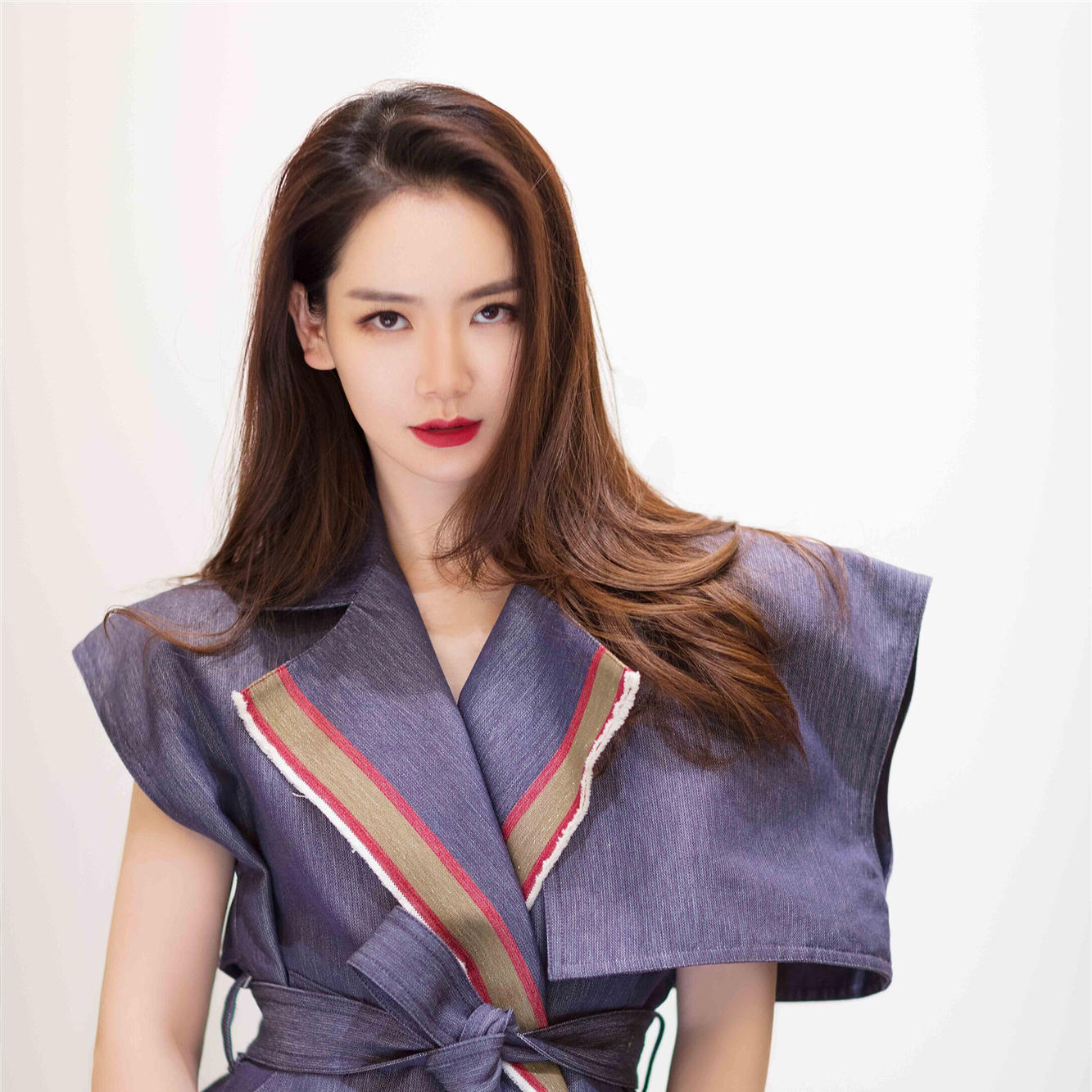 女明星素颜照和化妆对比照（明星素颜化妆大对比