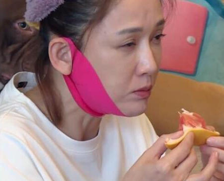 女明星素颜照和化妆对比照（明星素颜化妆大对比