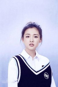 ​吴倩近照曝光状态佳 笑容甜美似少女