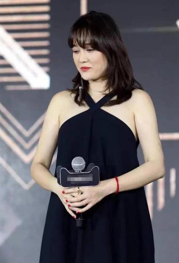 粉丝曝陈乔恩怀孕陈乔恩直播否认怀孕？陈乔恩艾伦会结婚吗现状？