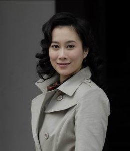 ​刘著男装的照片（刘著女装露面疑整容，还是男儿身没变性）