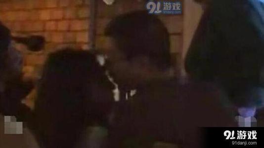 张浴盐是谁多大真名叫啥 李诞和女主张浴盐“舌吻”图真的出轨吗