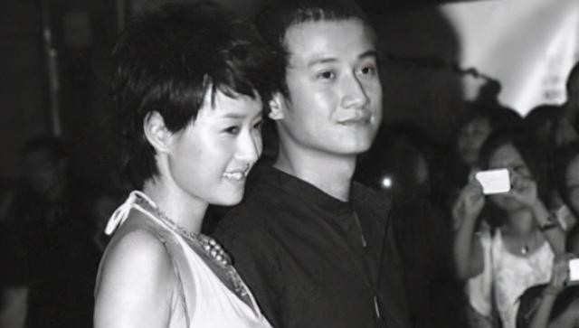 马伊琍前夫是管虎吗（马伊琍与管虎有一个儿子是真的吗）