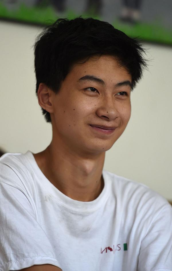 河北状元庞众望家庭状况 将全额保障考上清华的贫困农家男孩庞众望四年学费(1)