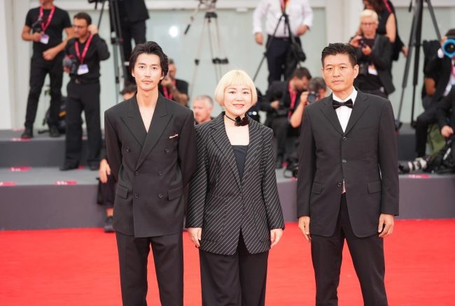 张涛导演新作《击壤歌》强势横扫欧洲两大电影节 