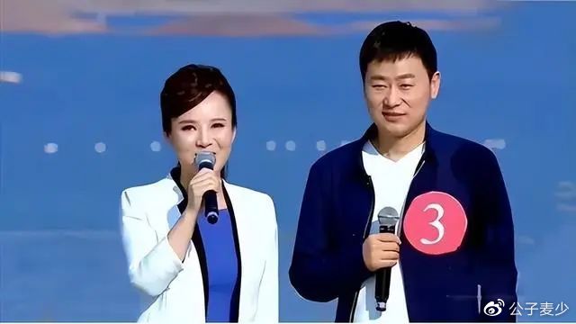 “盲人歌手”刘赛：倒贴2套别墅下嫁河南农村，如今丈夫成她的骄傲