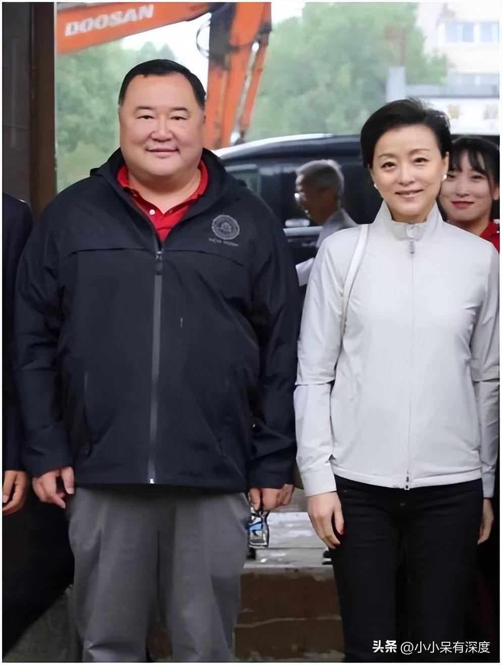 杨澜简介个人资料（杨澜：我不算漂亮，但也不丑，我觉得自己挺有气质的，杨澜近照）