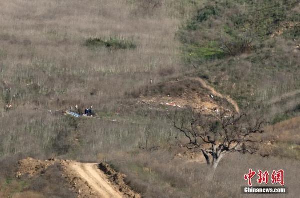科比简介个人资料（科比终于进入名人堂，他仿佛从未走远……）