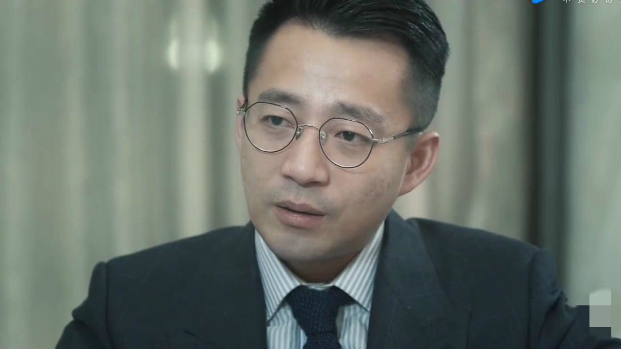 汪小菲张颖颖同游法喜寺，女方模样娇俏喜笑颜开，被嘲讽嘴太硬