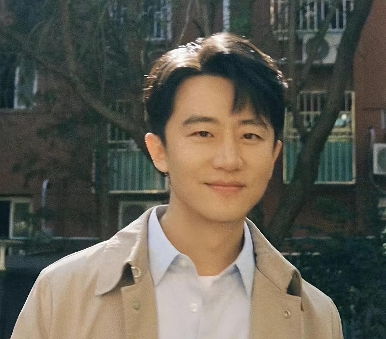 不演戏就“消失”的黄轩个人资料，是娱乐圈“独一无二”的存在