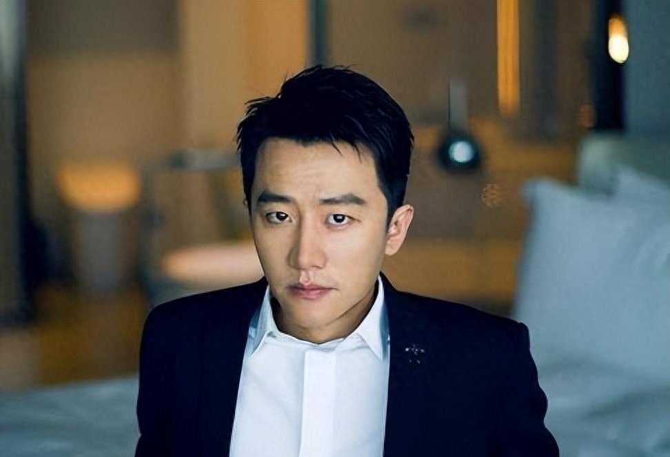 不演戏就“消失”的黄轩个人资料，是娱乐圈“独一无二”的存在