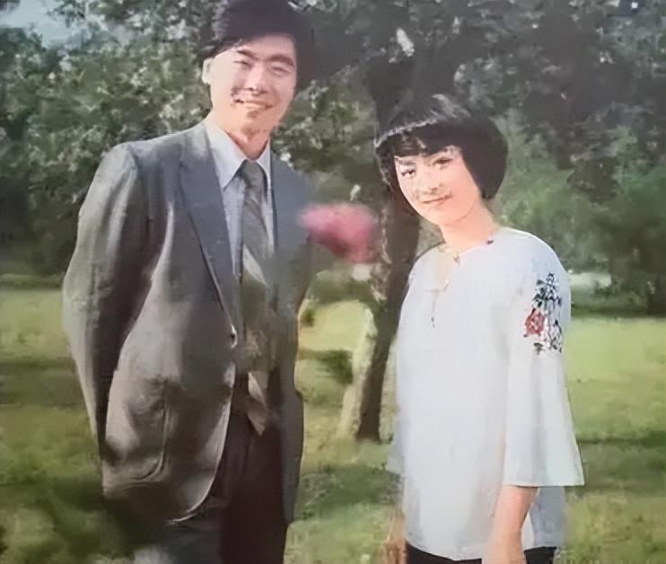 王洁实个人资料（歌唱家王洁实：我这辈子最正确的决定，就是娶了一个运输女工为妻）