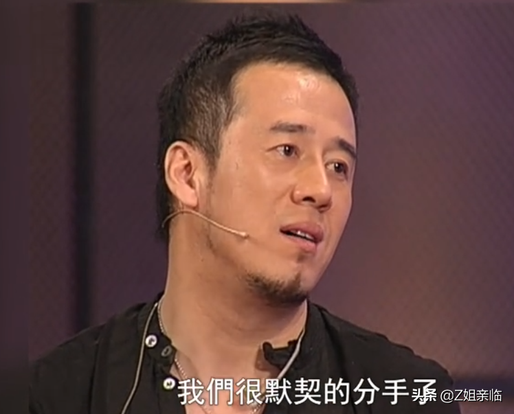 杨坤个人资料经纪人（“好色男”杨坤：一边写歌怀念前女友，一边左拥右抱夜会美女）