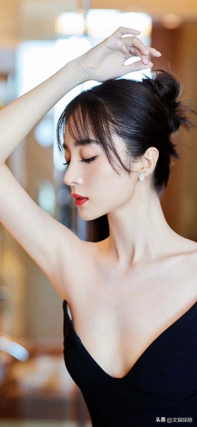 内娱女星绰约多姿，她冰清玉洁——胡冰卿个人资料