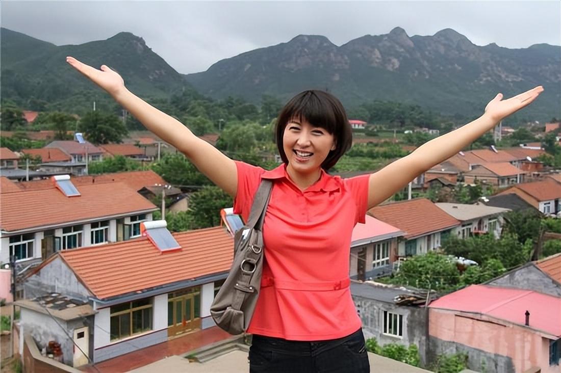 闫学晶的老公是谁(“二人转女王”闫学晶：两段婚姻三个孩子，两任丈夫都是二婚)