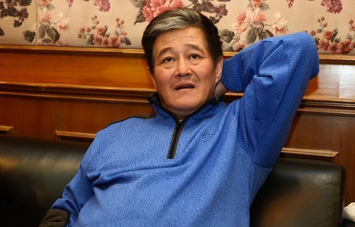 闫学晶的老公是谁(“二人转女王”闫学晶：两段婚姻三个孩子，两任丈夫都是二婚)