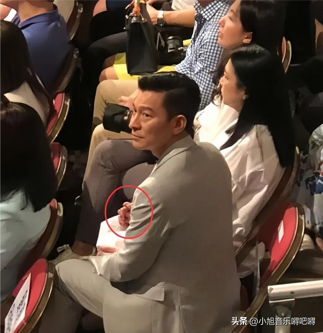 从出道至今依然无法超越的刘德华，为什么能火40年？