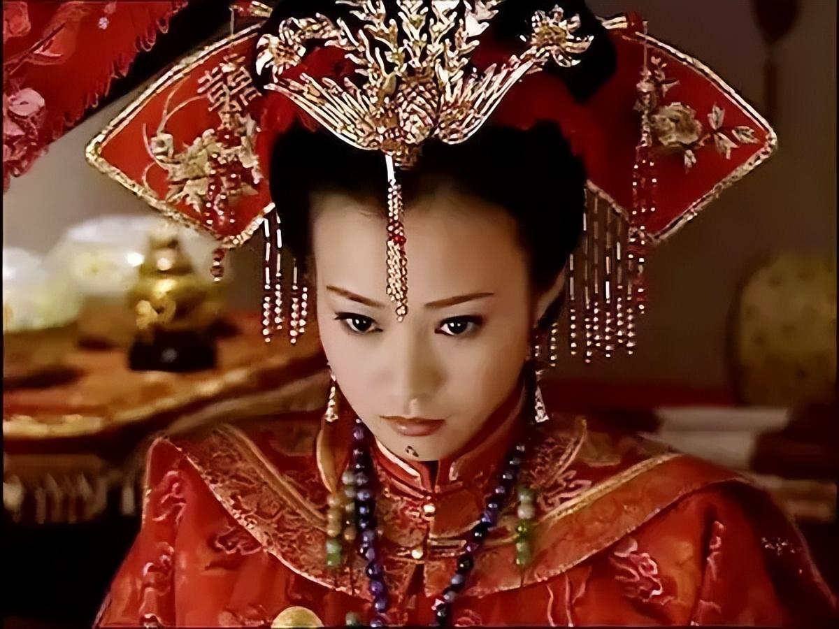 演员郝蕾：二婚嫁圈外老公刘烨，生下双胞胎，离异后生活状况如何