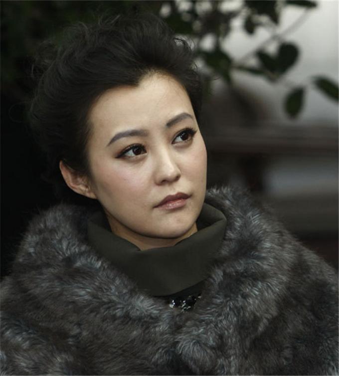 演员郝蕾：二婚嫁圈外老公刘烨，生下双胞胎，离异后生活状况如何