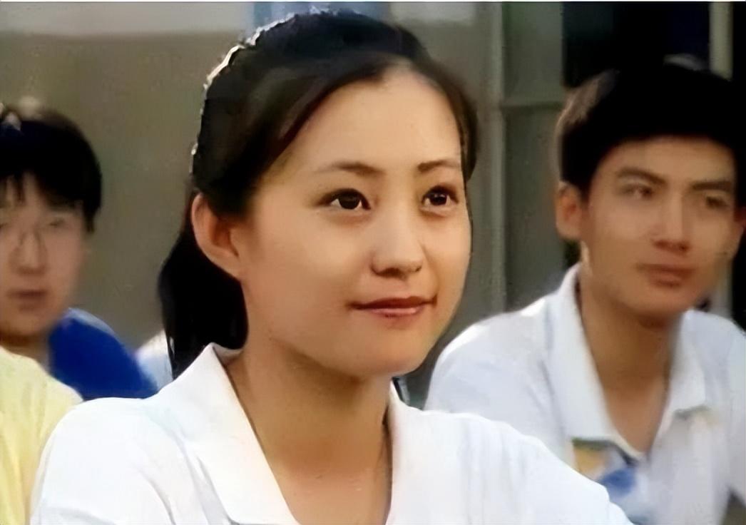 演员郝蕾：二婚嫁圈外老公刘烨，生下双胞胎，离异后生活状况如何