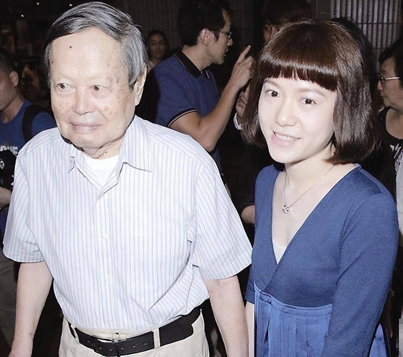 杨振宁的妻子翁帆简历(翁帆为什么嫁给杨振宁)
