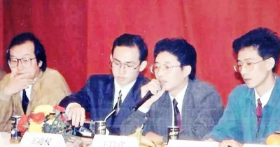 ​冯仑简介（万通三十年）