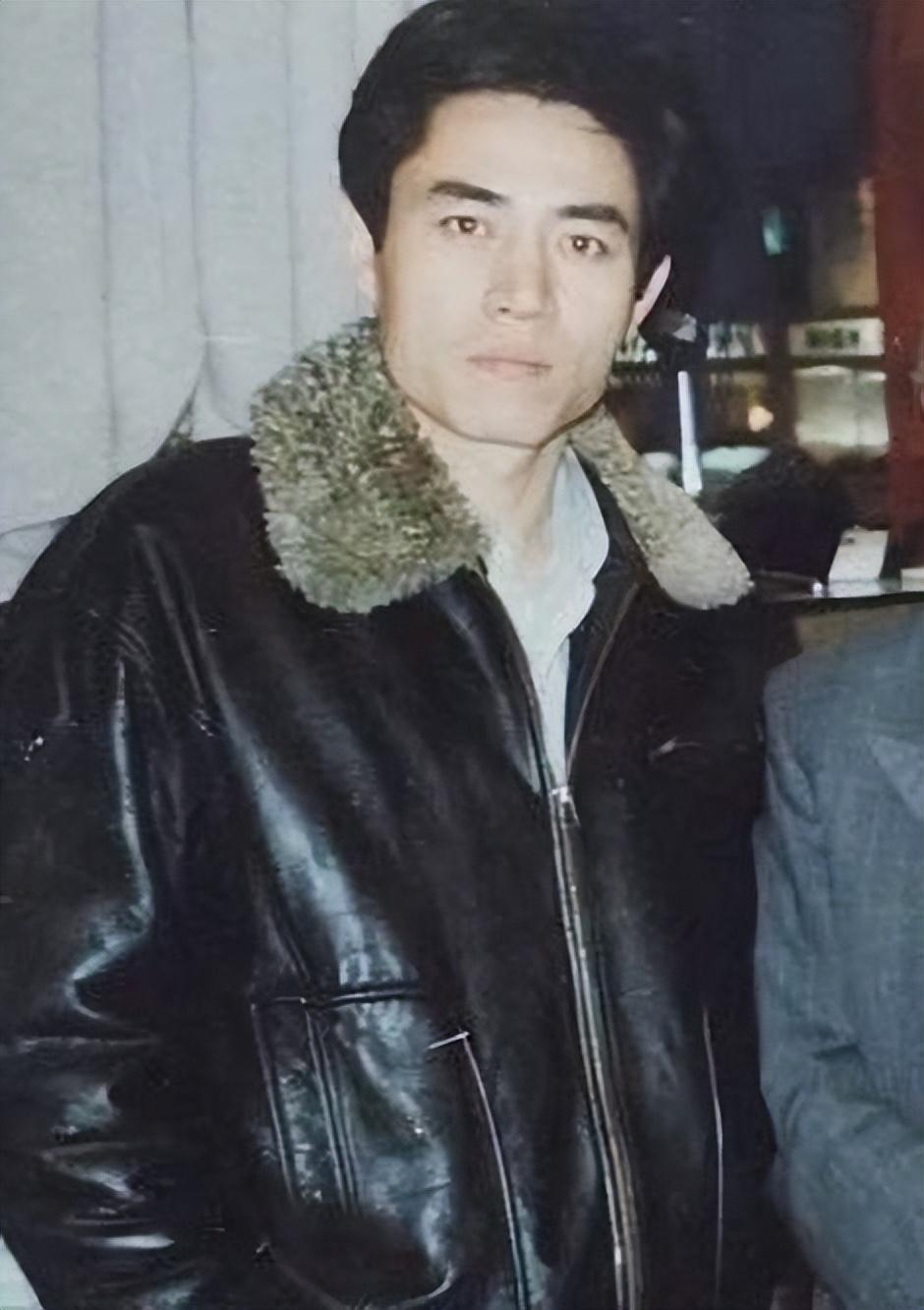 与初恋恩爱41年的老戏骨陈宝国，如今最大心病就是不火的演员儿子