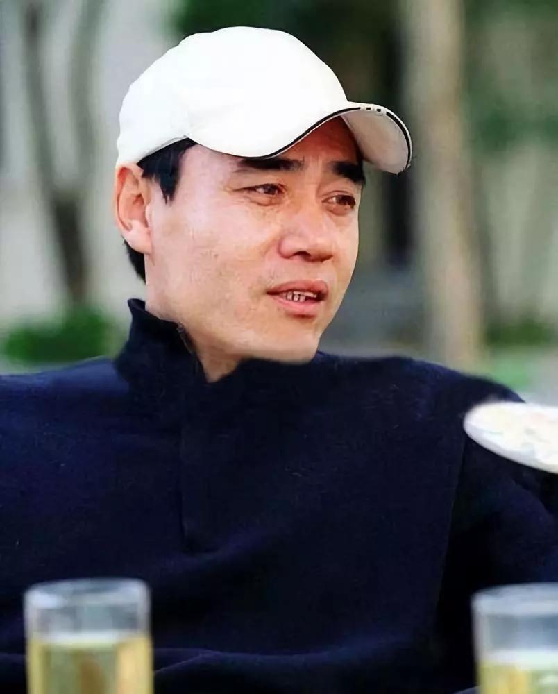 与初恋恩爱41年的老戏骨陈宝国，如今最大心病就是不火的演员儿子