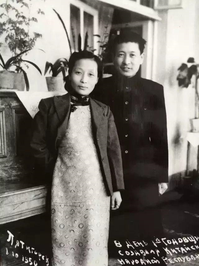 柯蓝：开国元勋后裔，被言活不过38岁，几度情伤的她，却一生潇洒