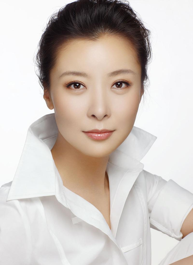 柯蓝：开国元勋后裔，被言活不过38岁，几度情伤的她，却一生潇洒