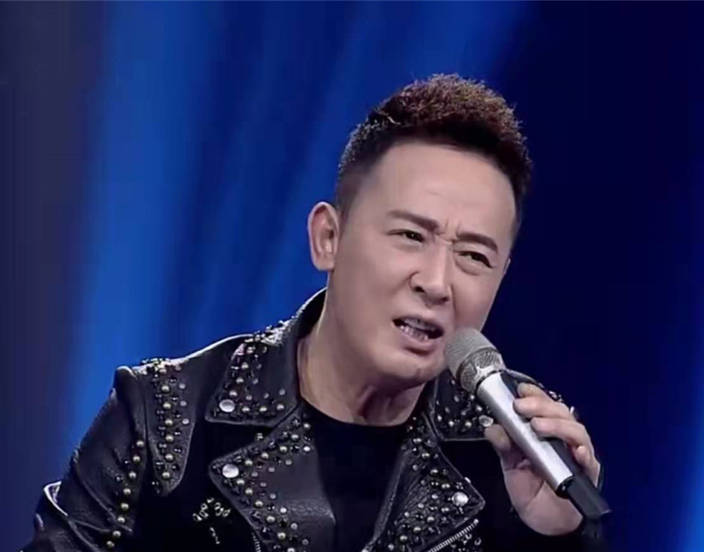 汪正正：最穷时追求妻子，结婚20年成“宠妻狂魔”，一家三口幸福