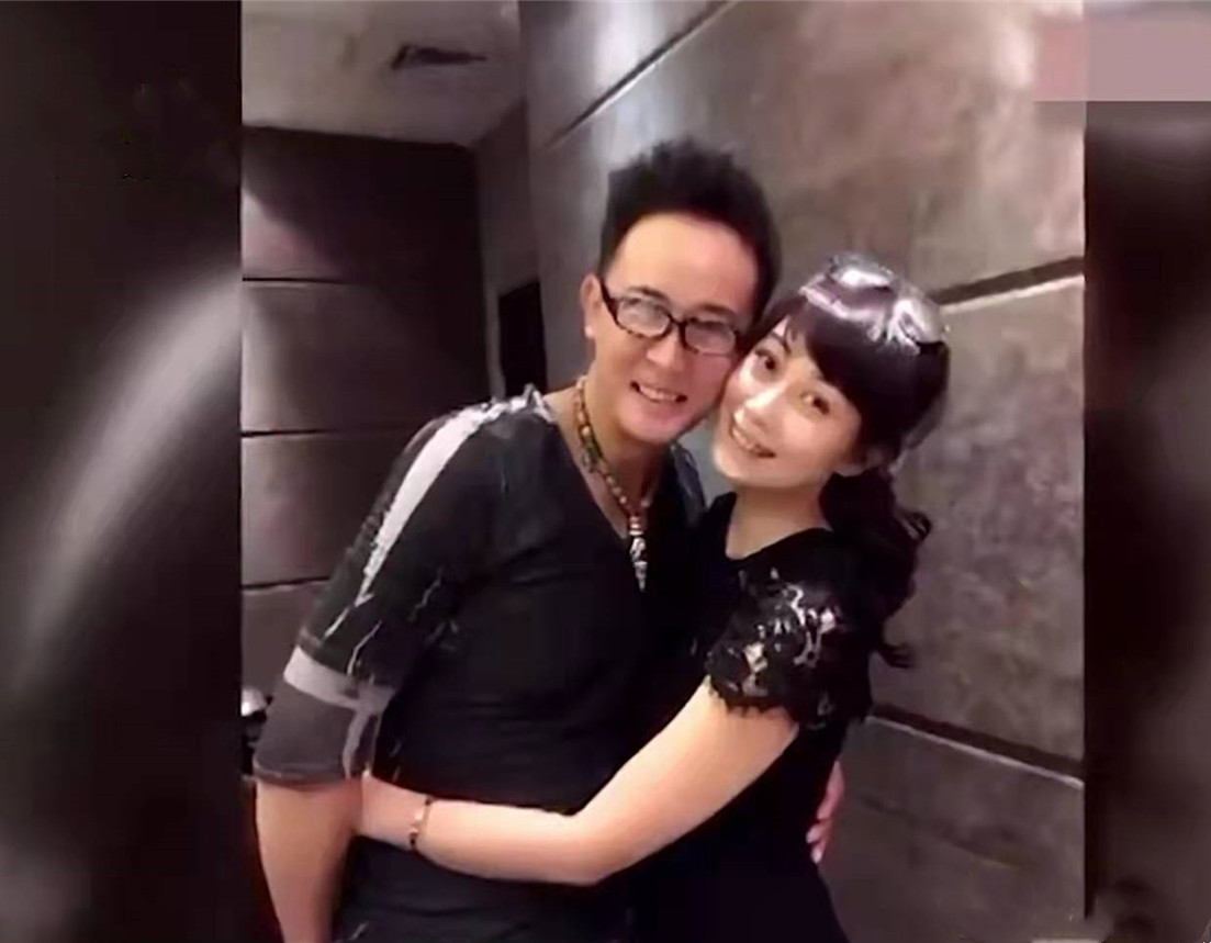 汪正正：最穷时追求妻子，结婚20年成“宠妻狂魔”，一家三口幸福