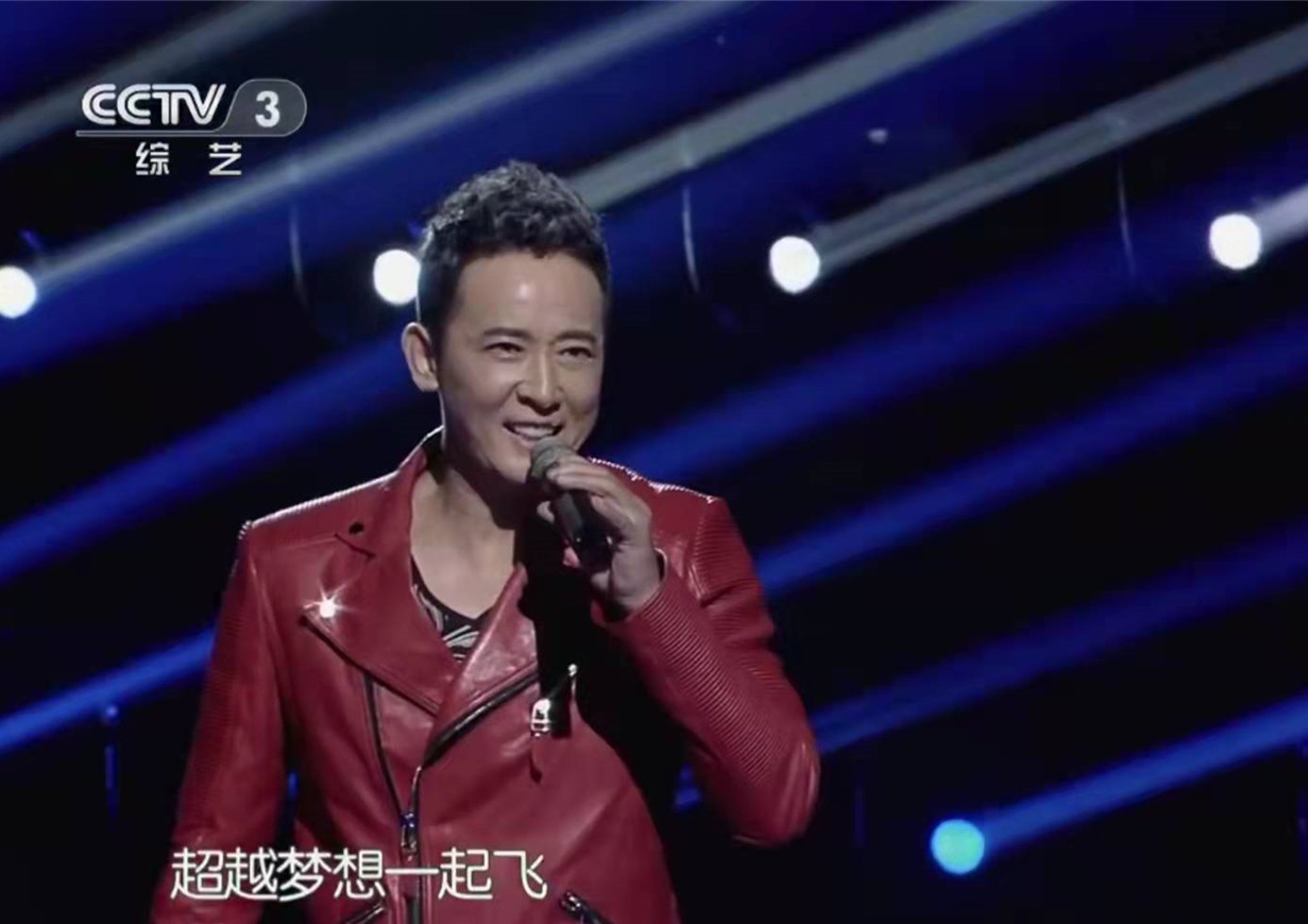 汪正正：最穷时追求妻子，结婚20年成“宠妻狂魔”，一家三口幸福
