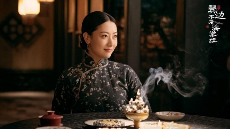 曾被成龙提携英皇力捧的白冰，如今成为单身妈妈，她经历了什么？
