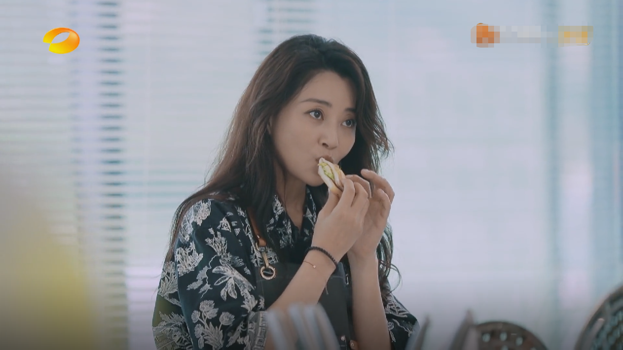 第一次录真人秀，就放得这么“开”，她还是那个女演员殷桃吗？