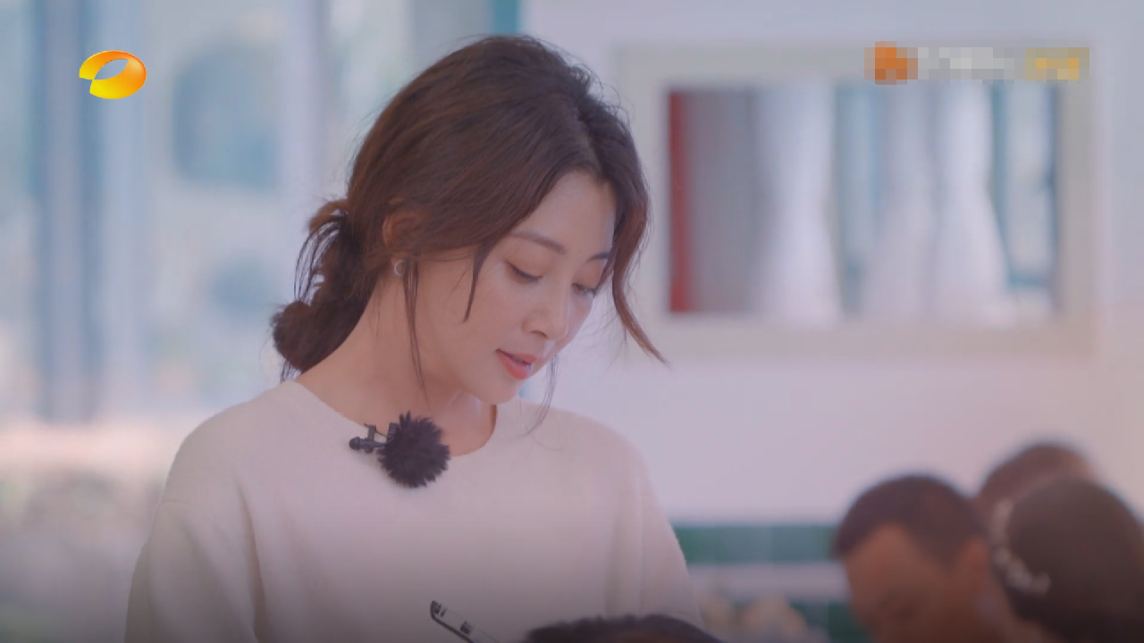 第一次录真人秀，就放得这么“开”，她还是那个女演员殷桃吗？