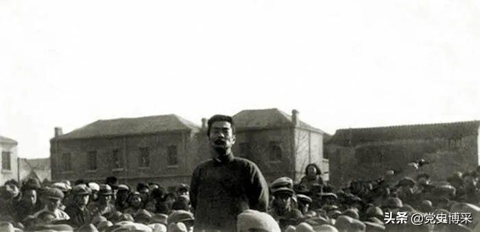 毛泽东为何对鲁迅评价如此之高，一部《鲁迅全集》伴随他走完人生历程