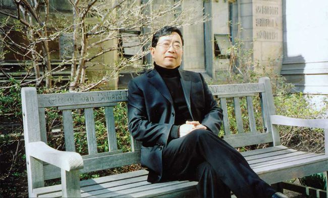 余秋雨：糟糠之妻打工赚钱养家，大红之后被抛弃，娶“唐僧母亲”