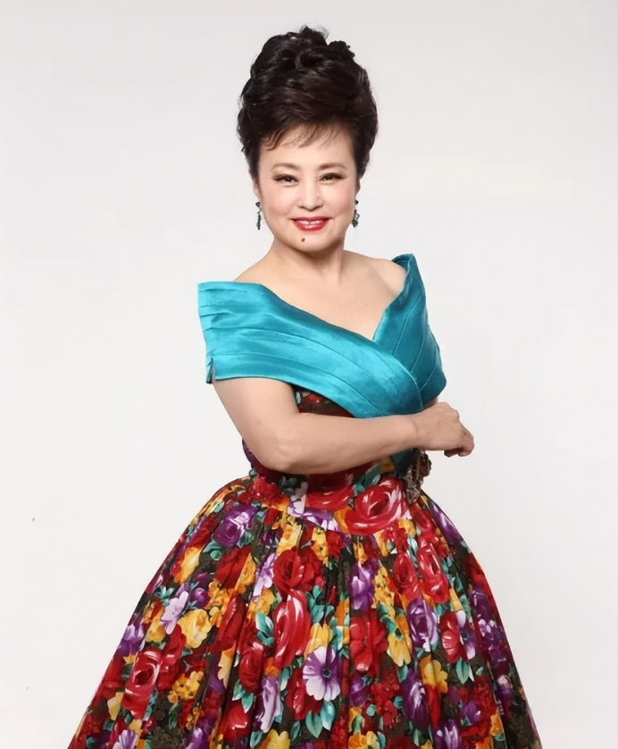 离婚47年至今单身的朱明瑛，忘不了儿子成长中的泪与痛